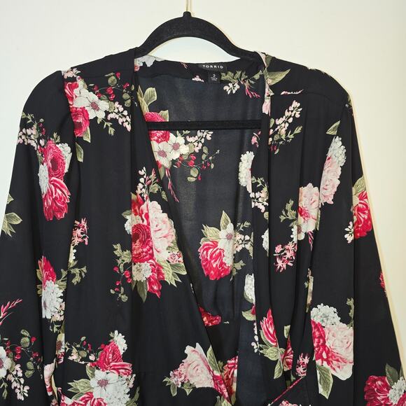 Torrid Floral Kimono Womens Size 2 2X 3/4 Sleeve Semi Sheer Fairycore - Picture 2 of 11